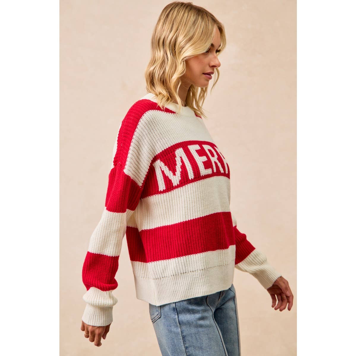 MERRY LETTERING SWEATER TOP