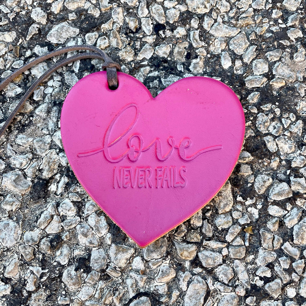 Love Never Fails Heart Air Flair