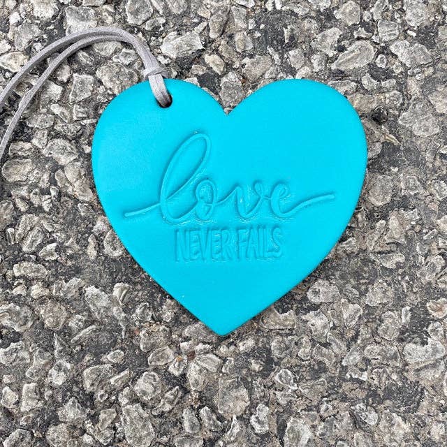 Love Never Fails Heart Air Flair