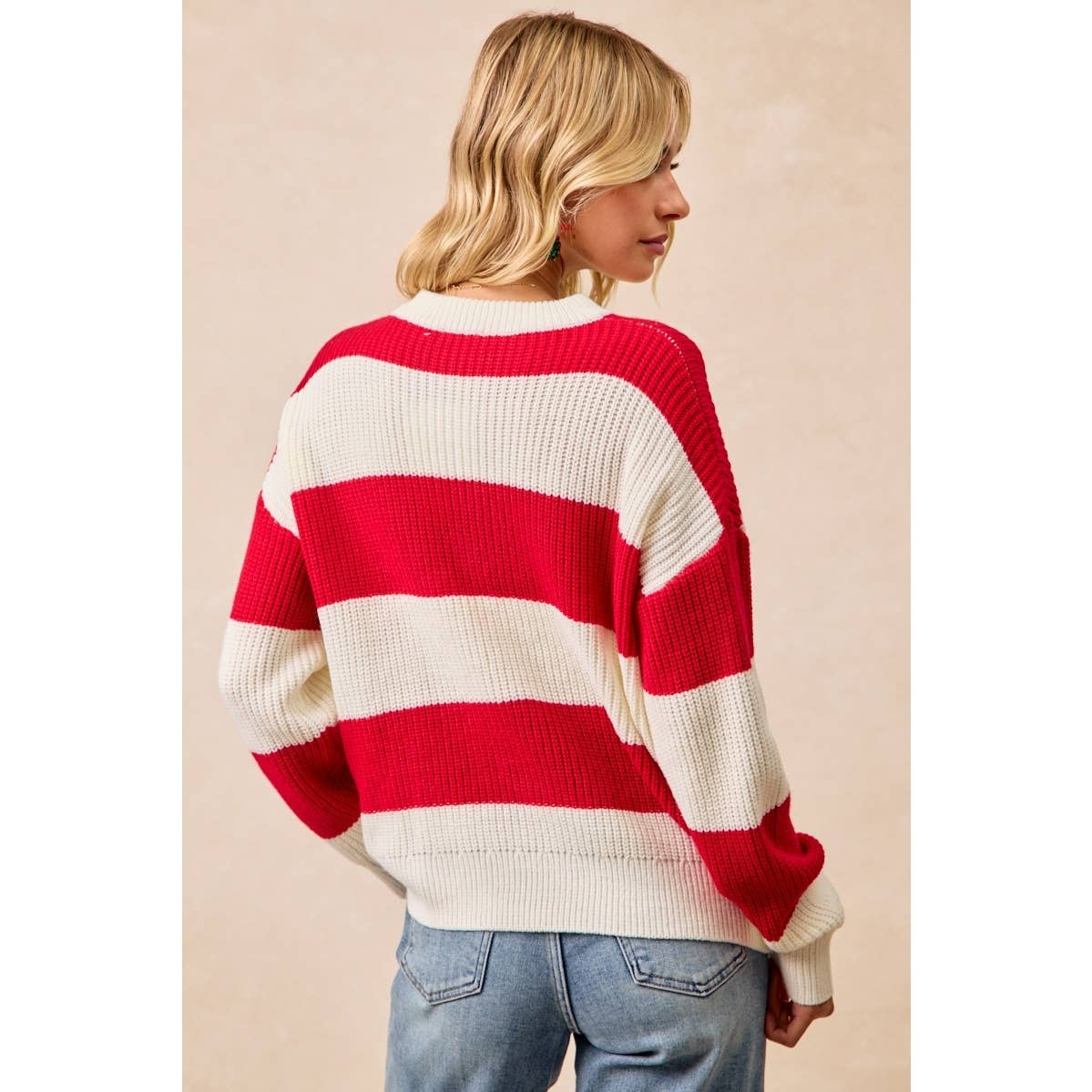 MERRY LETTERING SWEATER TOP