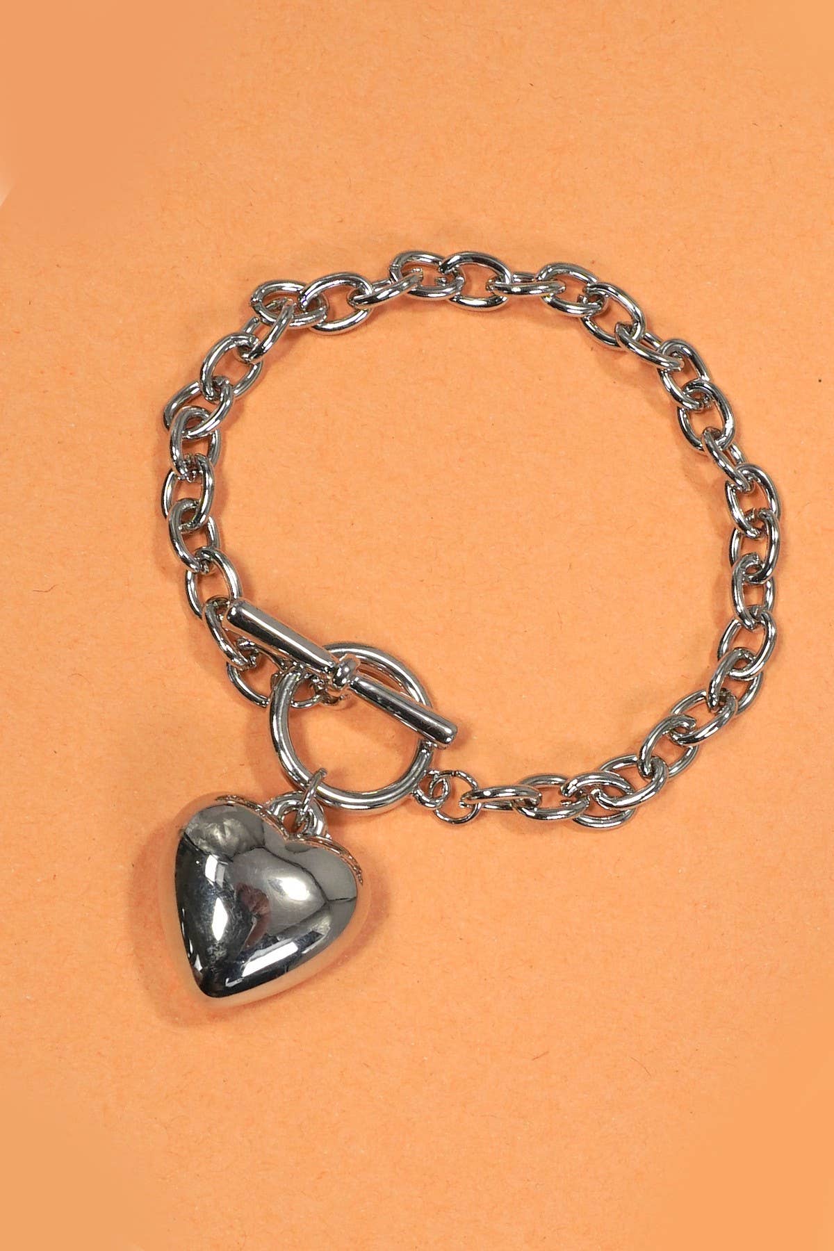 PUFFY HEART TOGGLE CHAIN BRACELET