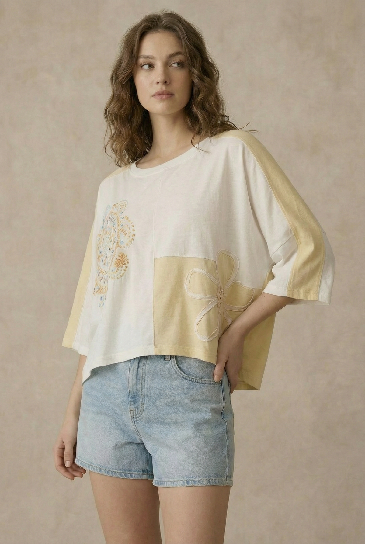 EMBROIDERED CHEST PATCH KNIT TOP WITH FLORAL