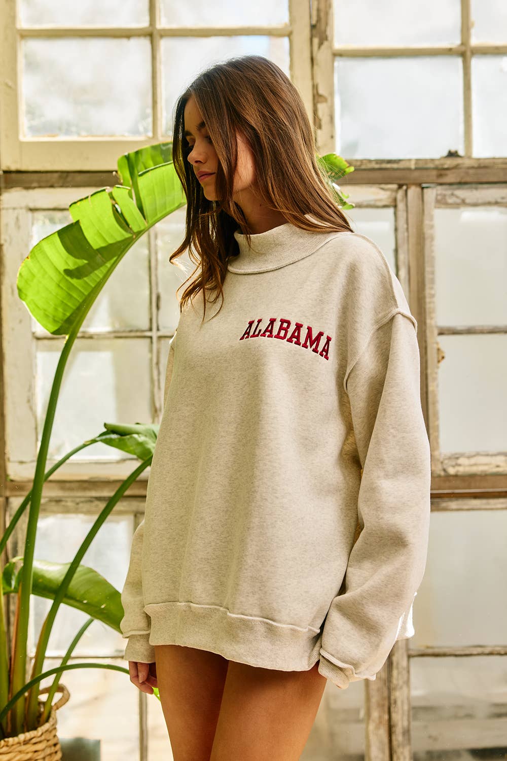IT2594E-ALEMBO1 | Embroidered Mock Neck Sweatshirt