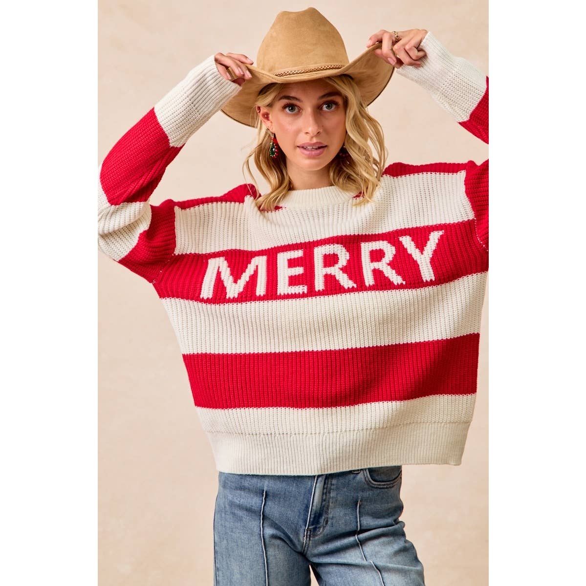 MERRY LETTERING SWEATER TOP