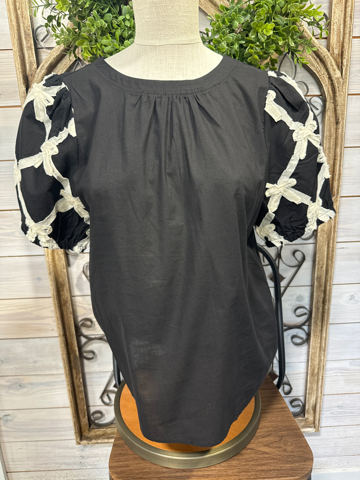 Diamond Bow Muslin Ribbon Detailed Solid Top