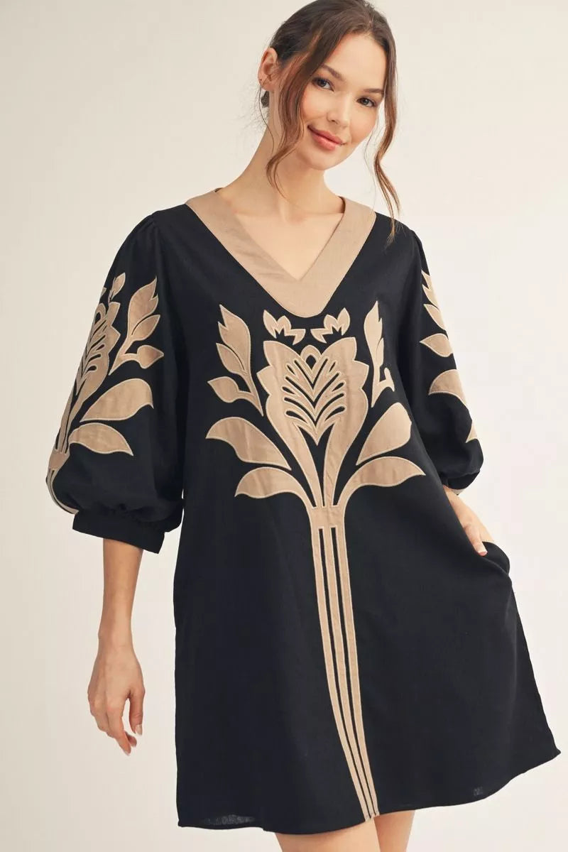 Floral Applique shift dress