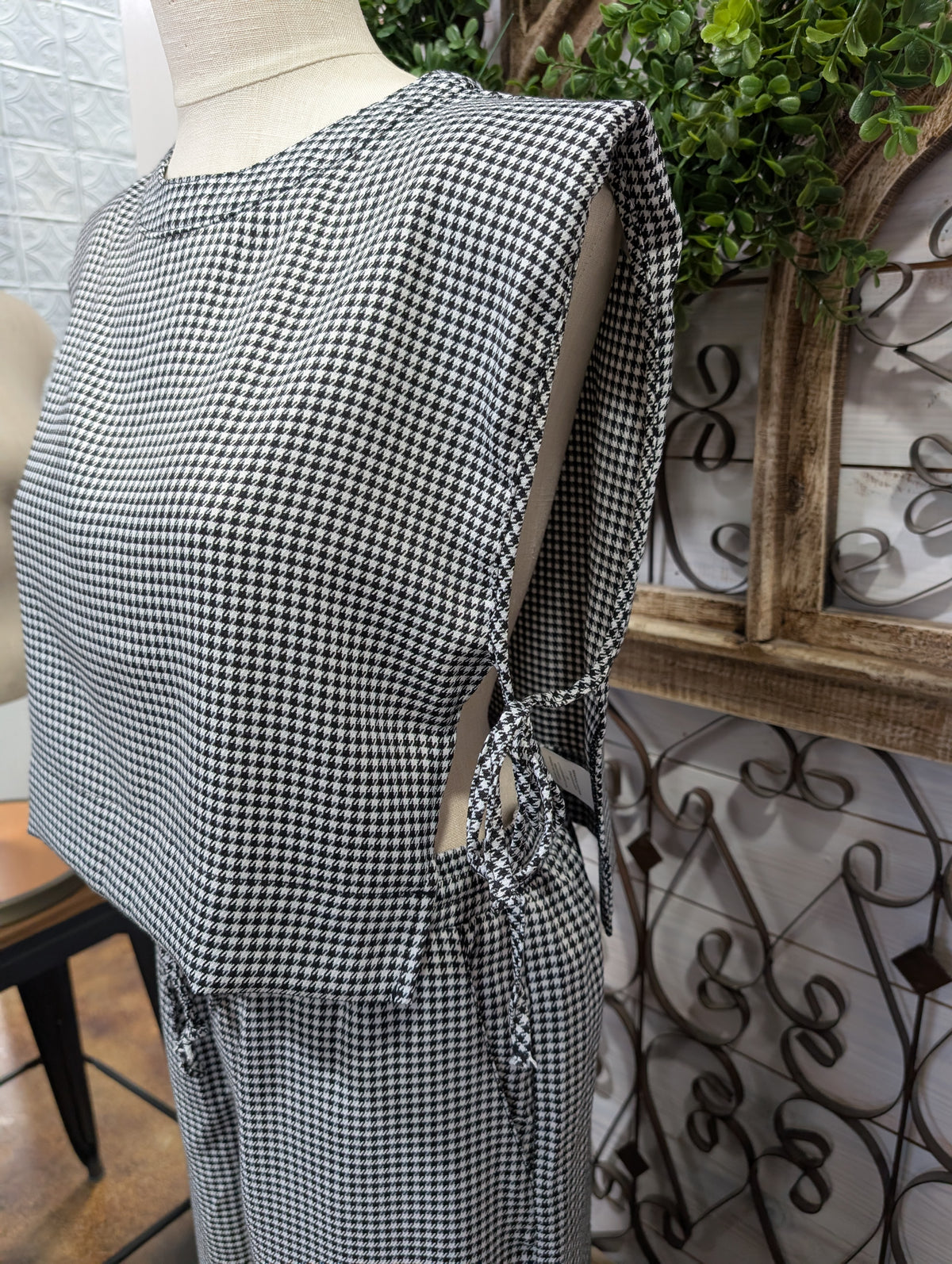 Houndstooth Side Tie Top