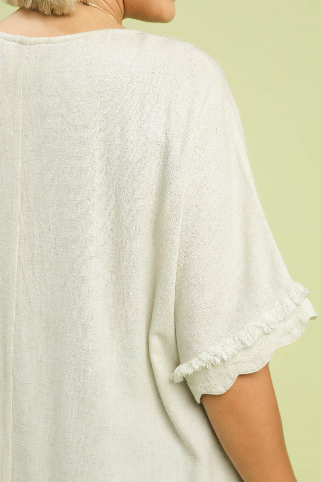 Linen Frayed Hem Scallop Edge Top Plus