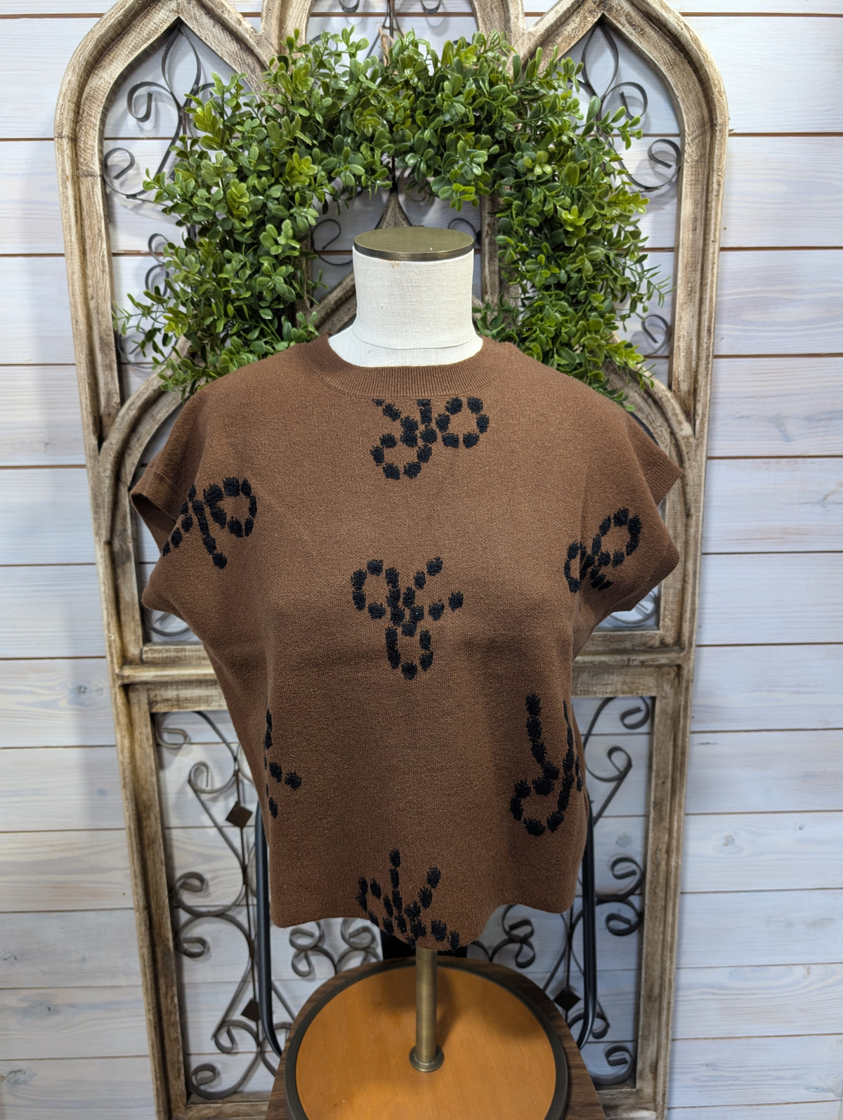 Short sleeve sweater with bow print