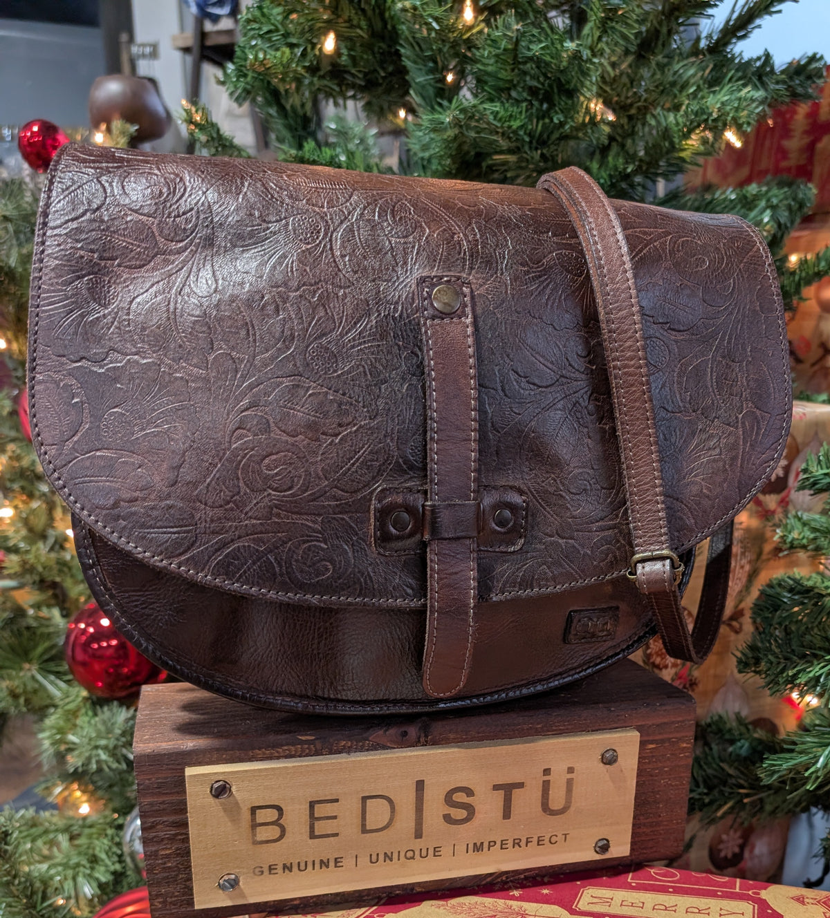 bedStu Sequoia Embossed bag TEAK DIP DYE