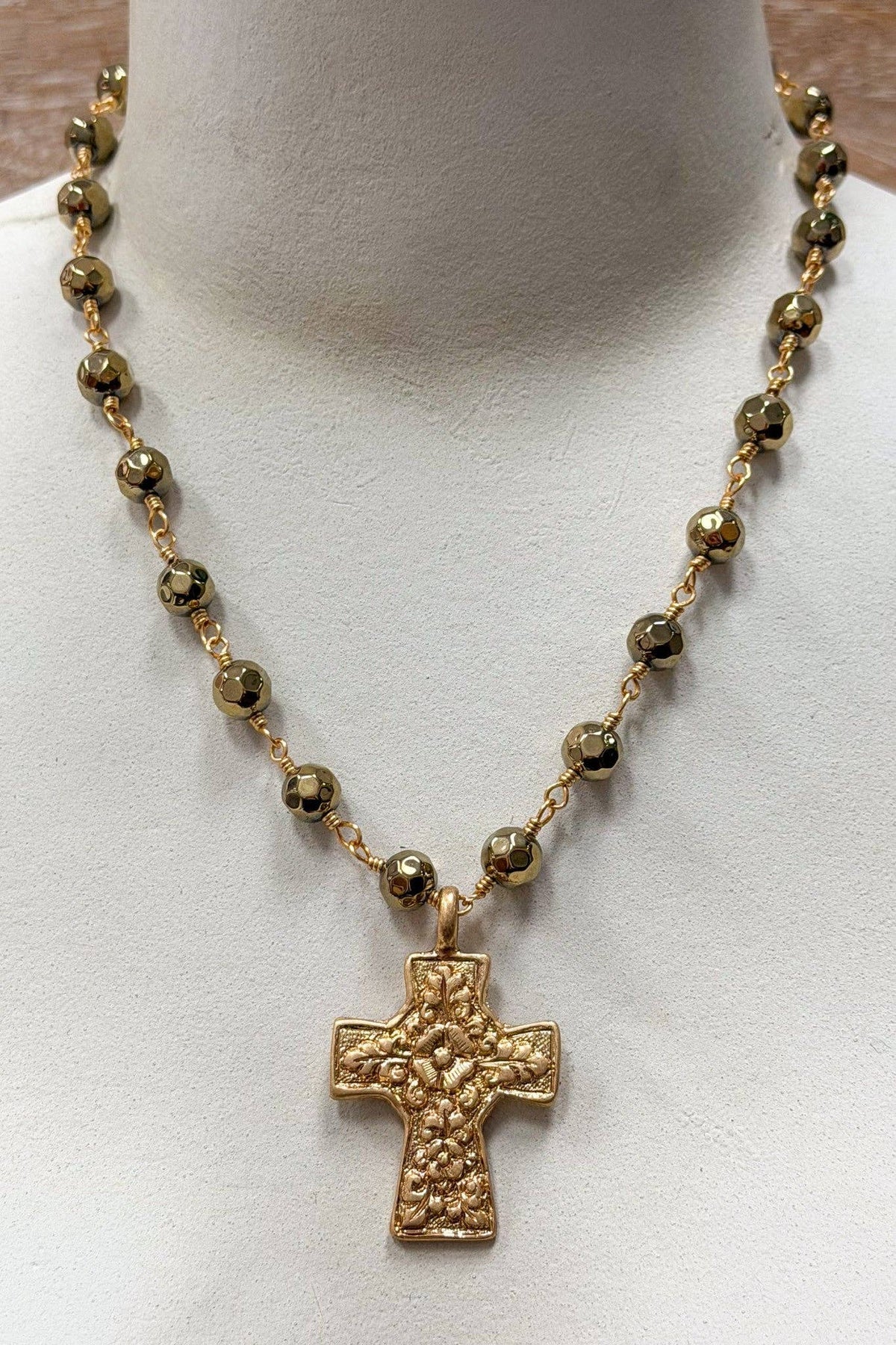 Talus Gold Necklaces