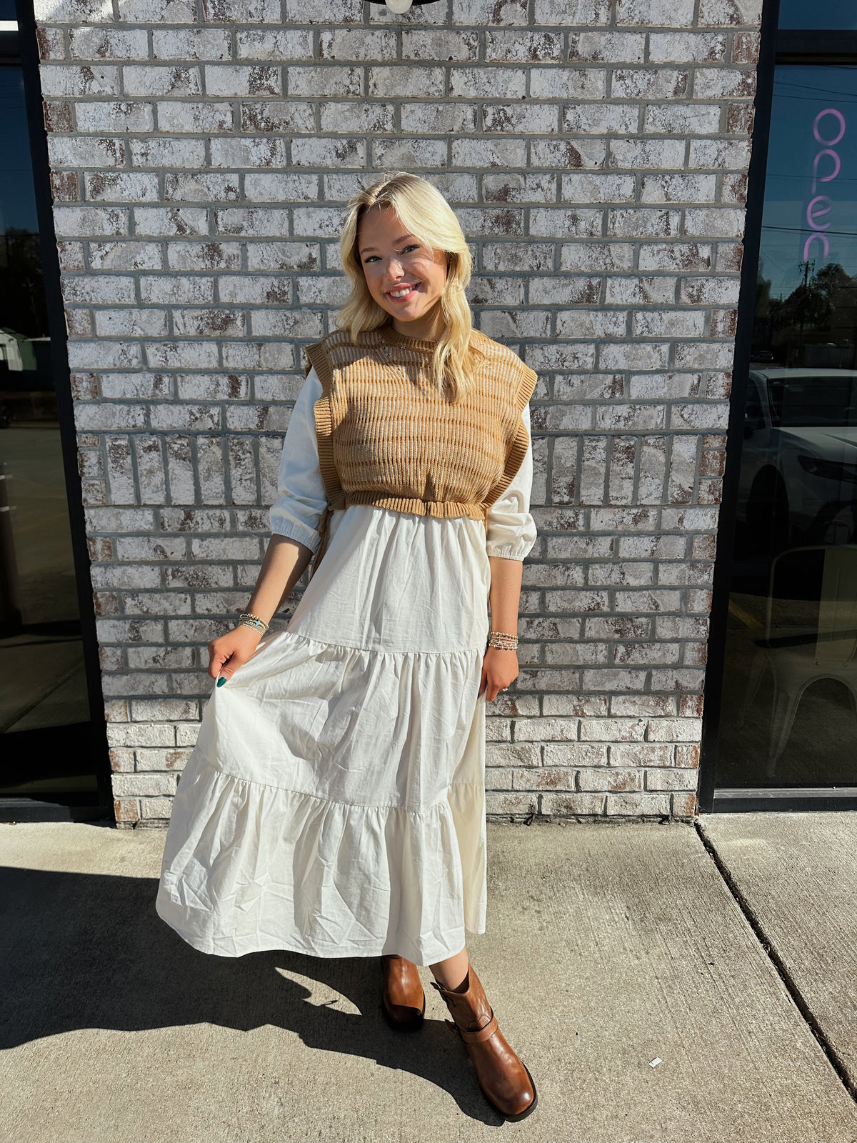 Vest attached Long sleeve midi dress