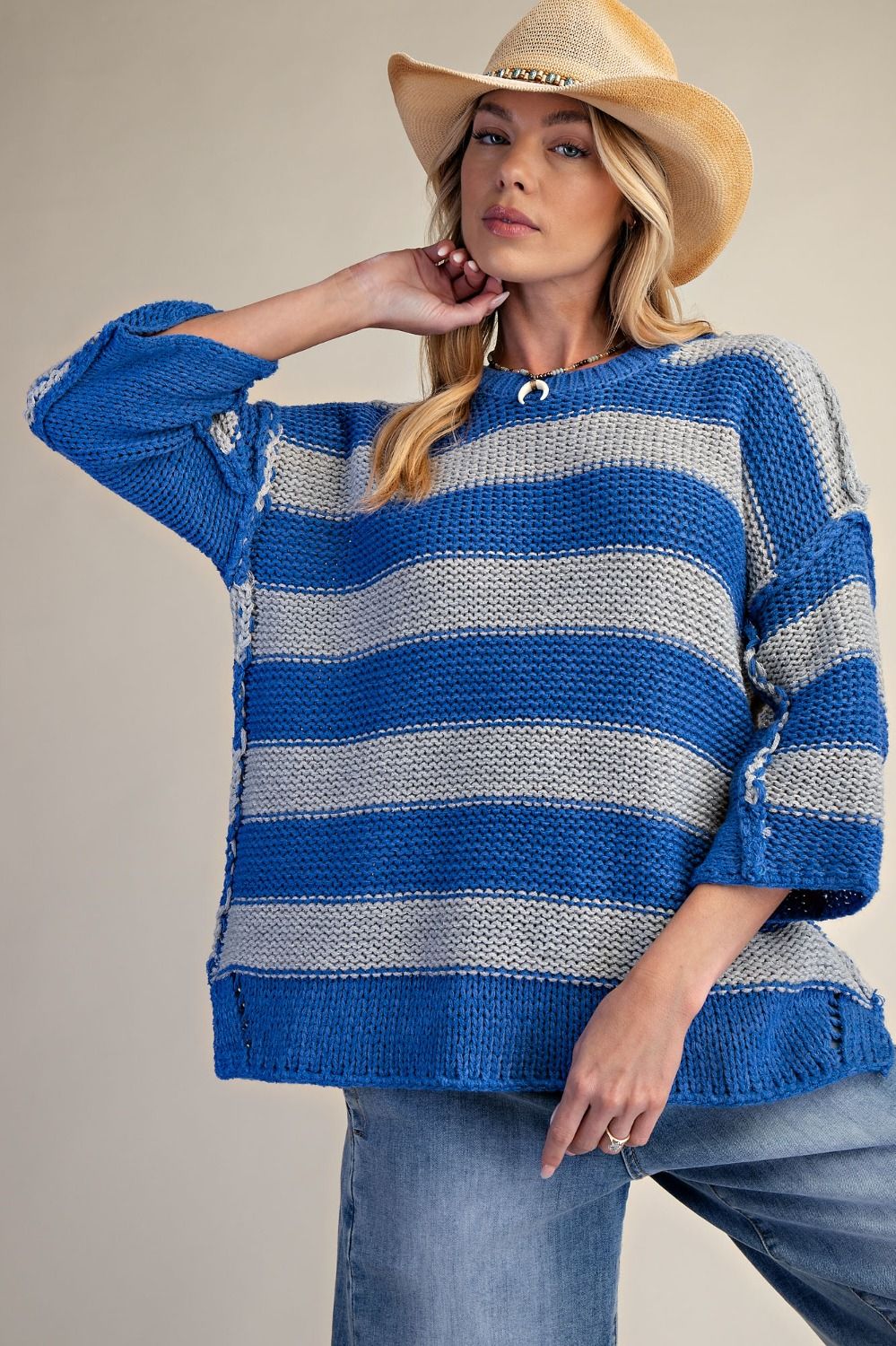 STRIPE PATTERN KNITTED SWEATER