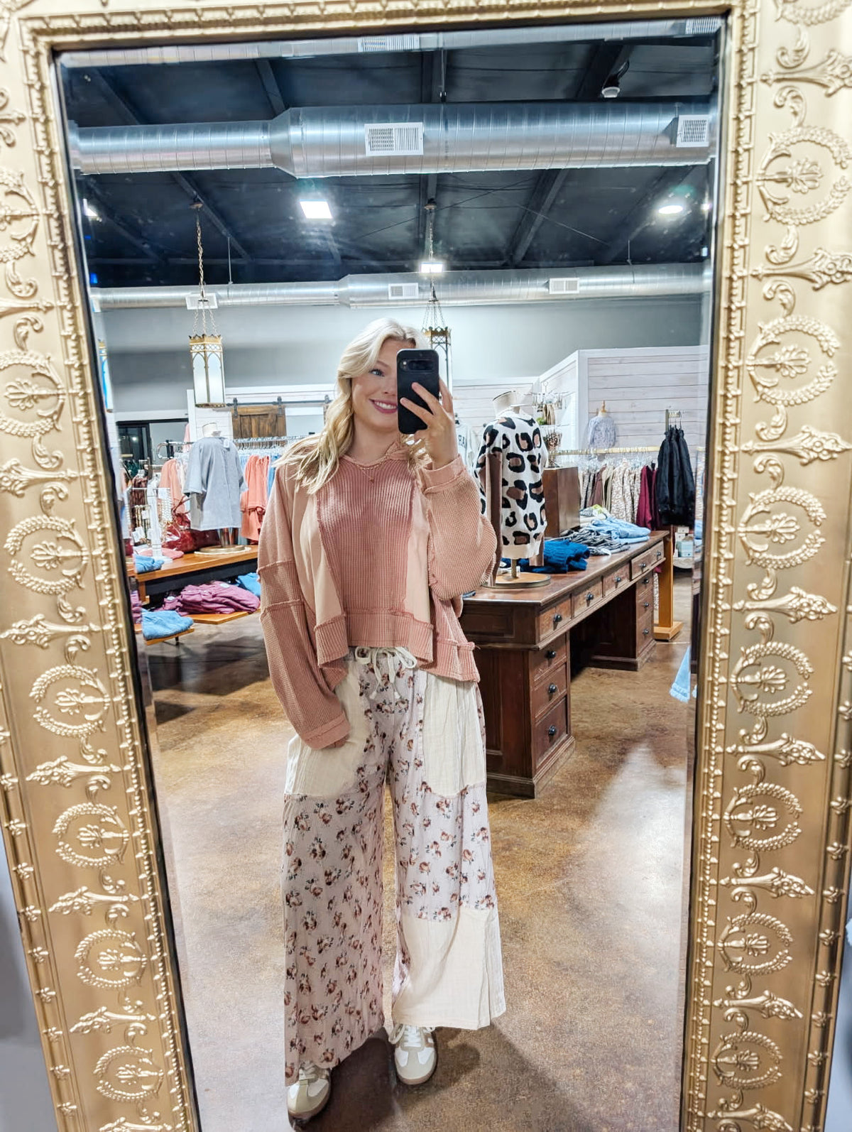 Linen Patch Outseam Detail Floral Wide Pants