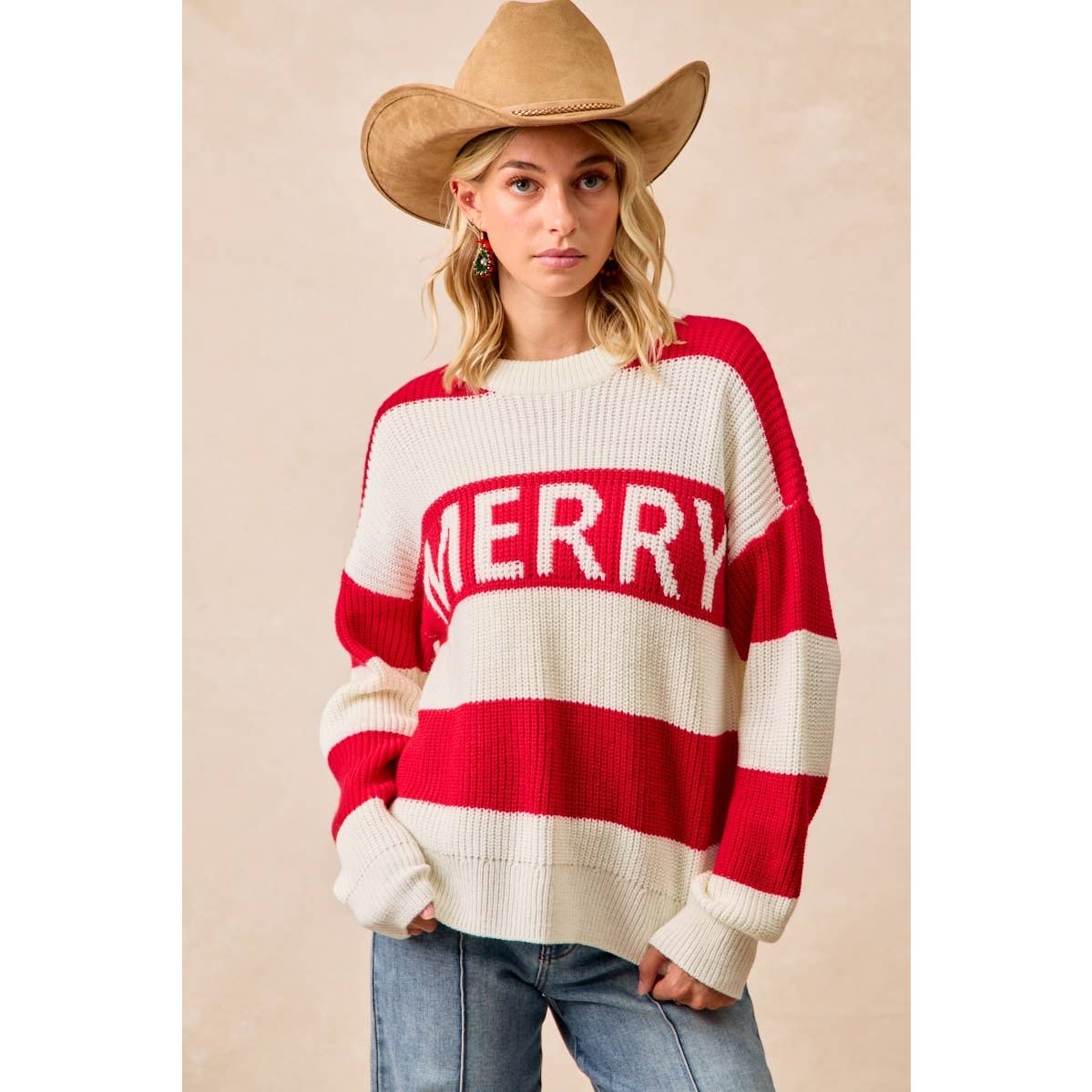 MERRY LETTERING SWEATER TOP