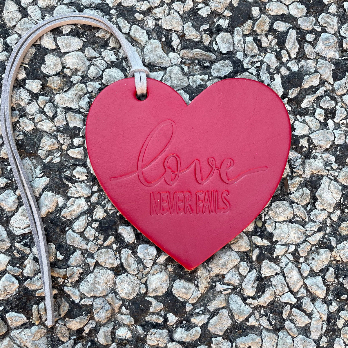 Love Never Fails Heart Air Flair