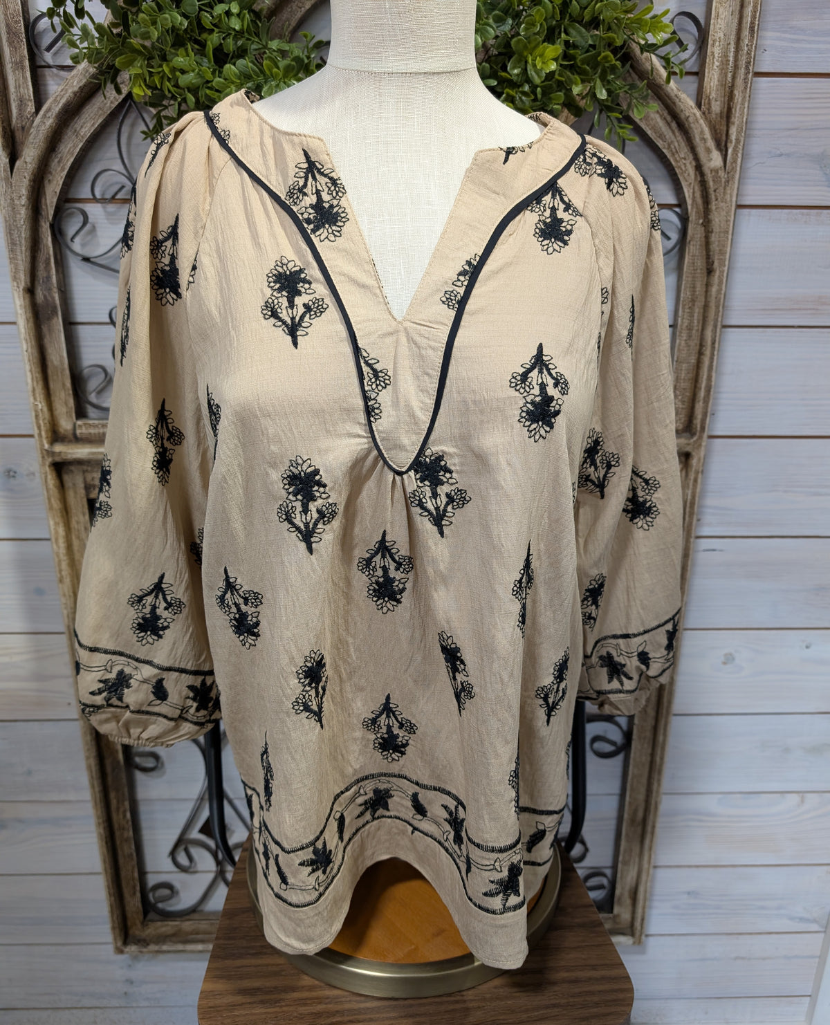 Embroidered 3/4 Top