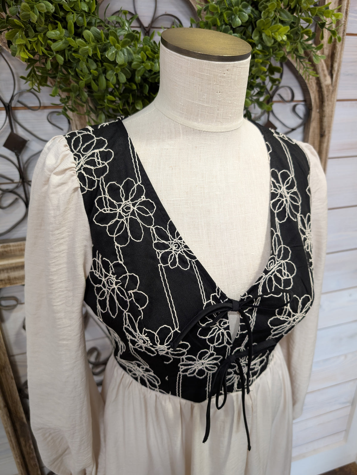 Floral Contrast Front Tie LS Dress