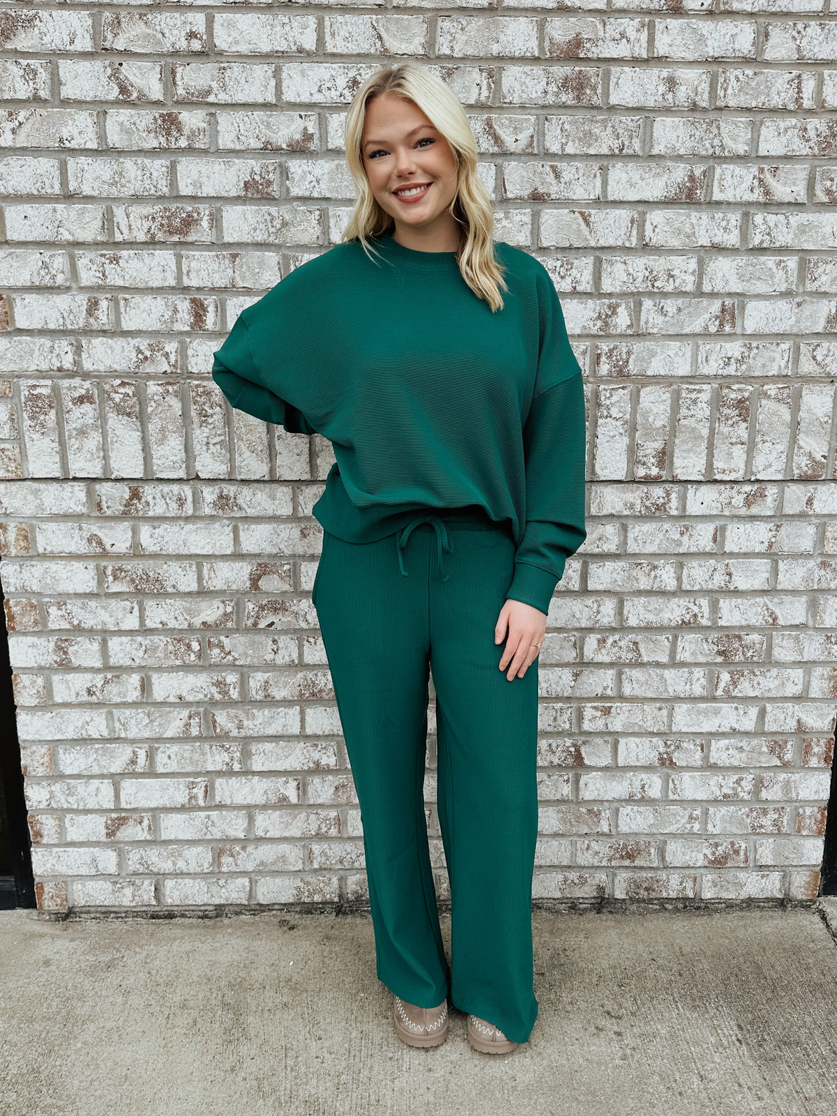 Ribbed round neck pullover &amp; pant set