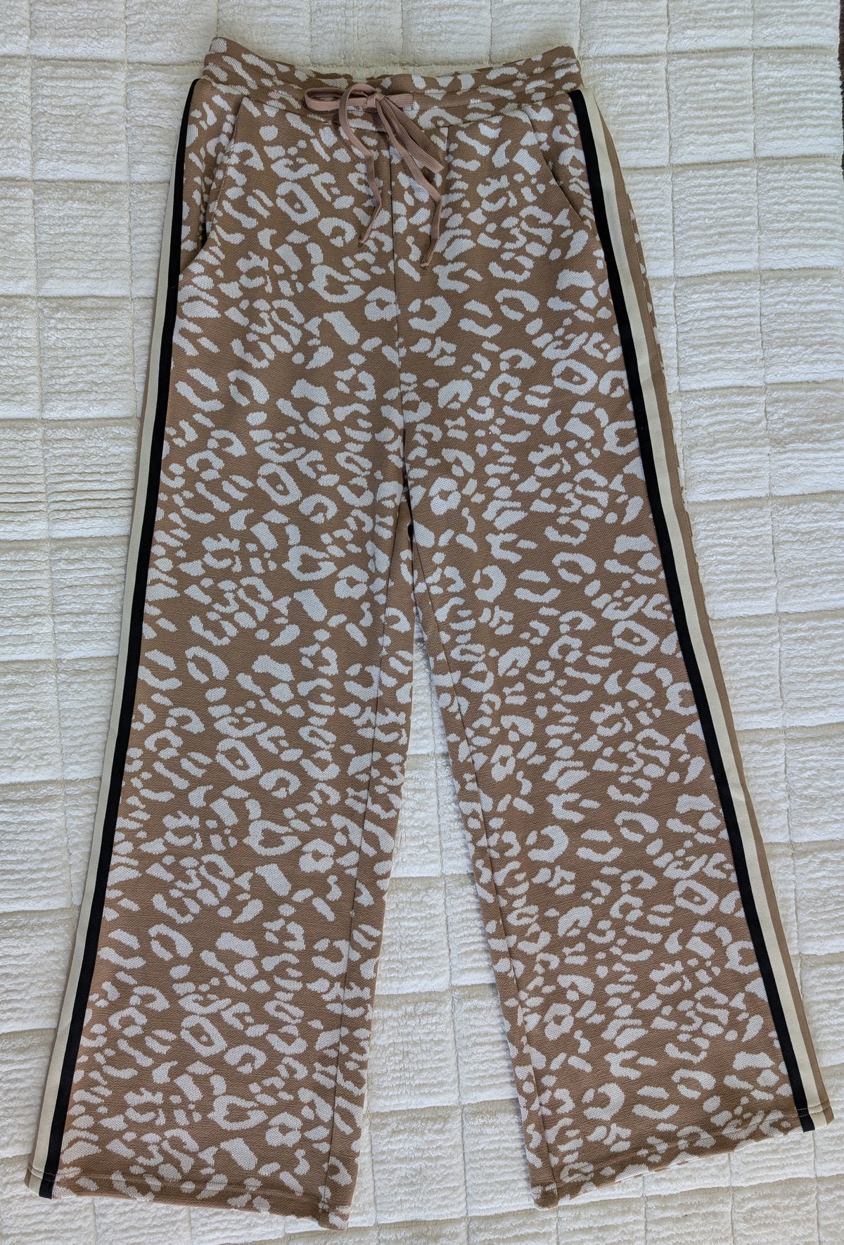 Leopard Print sweater knit Pants