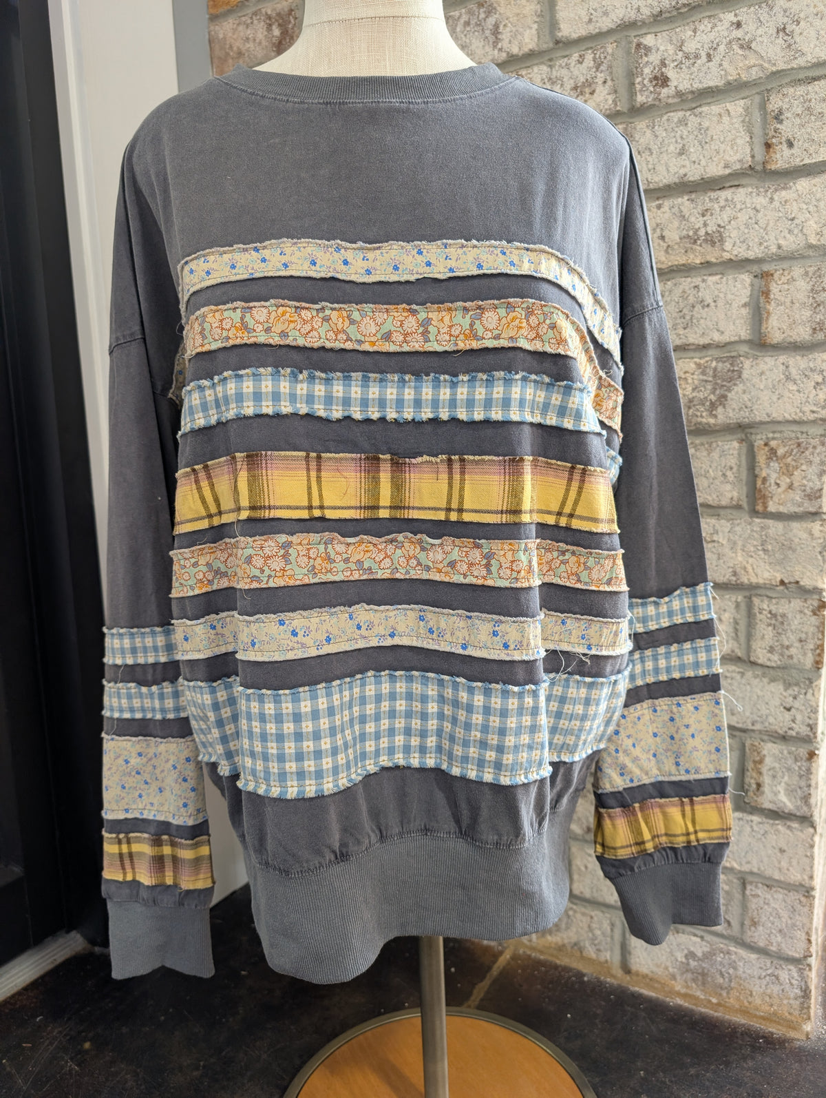 MIXED PATCH WASHED TERRY PULLOVER