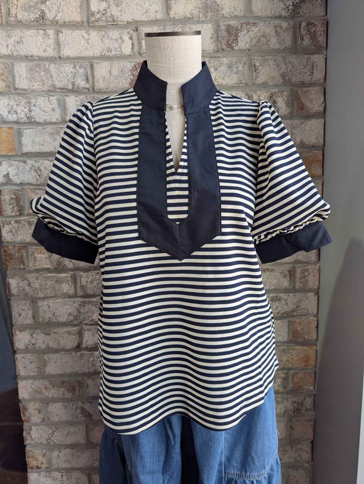 Short puff sleeves high neck stripe top with solid contrast accent